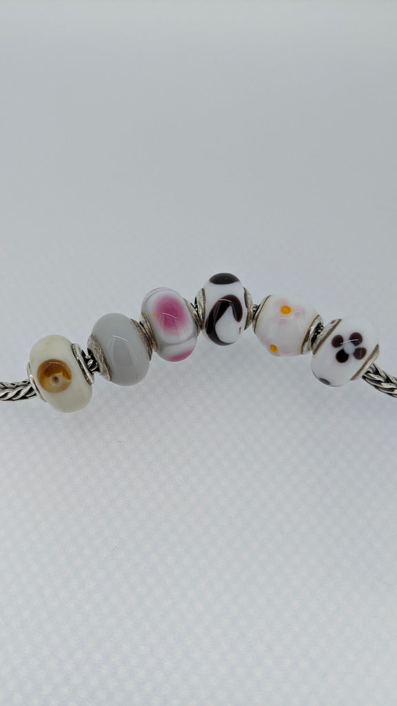 Charmlinks Set of 6 Murano Glass Beads Pink/Black/White