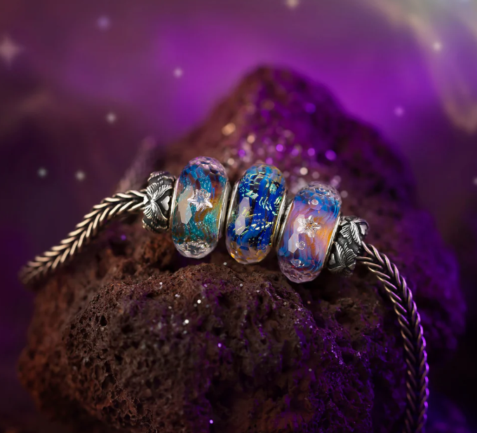 Elfbeads Comet Over Midnight Fractal