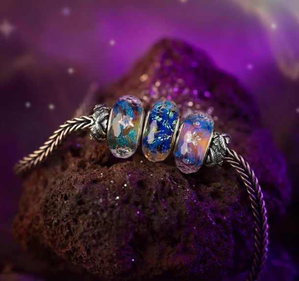 Elfbeads Comet Over Midnight Fractal