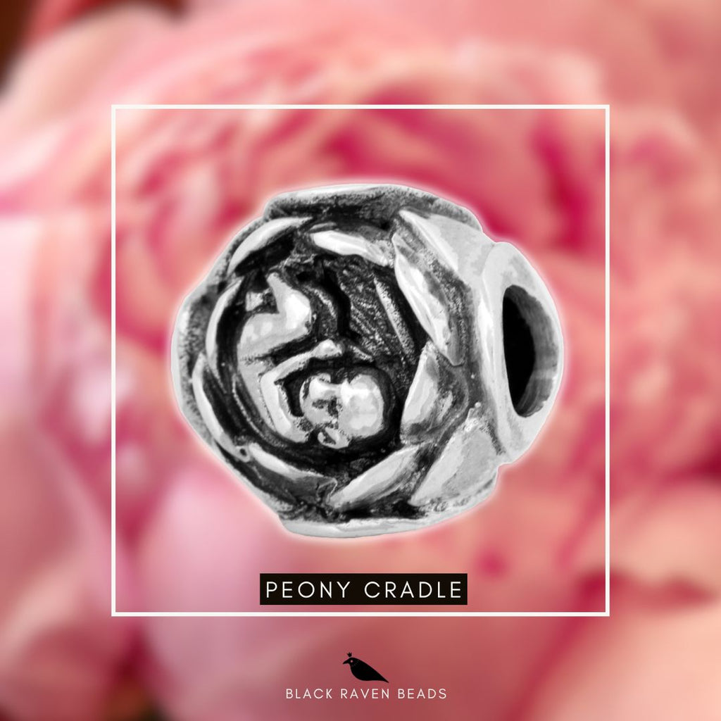 Black Raven Peony Cradle