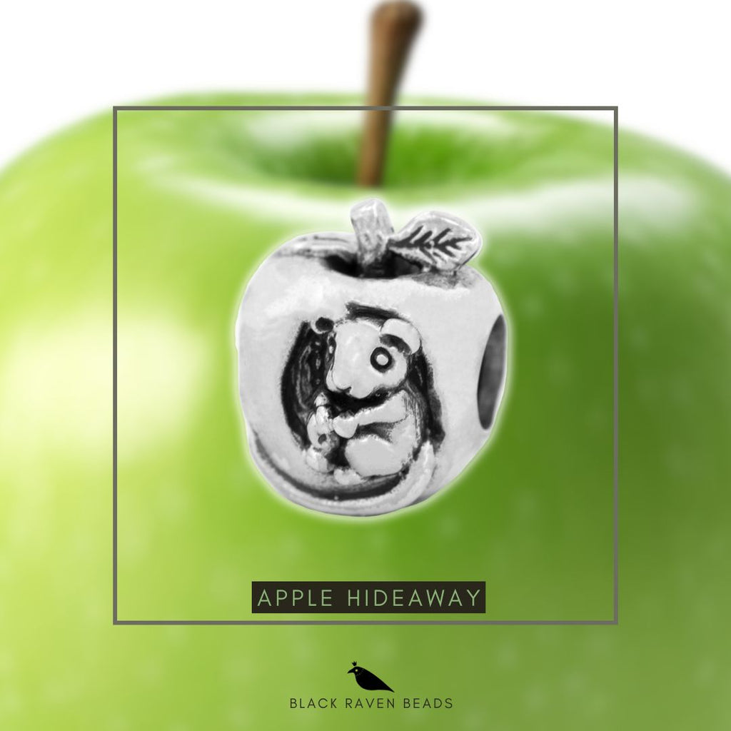 Black Raven Apple Hideaway