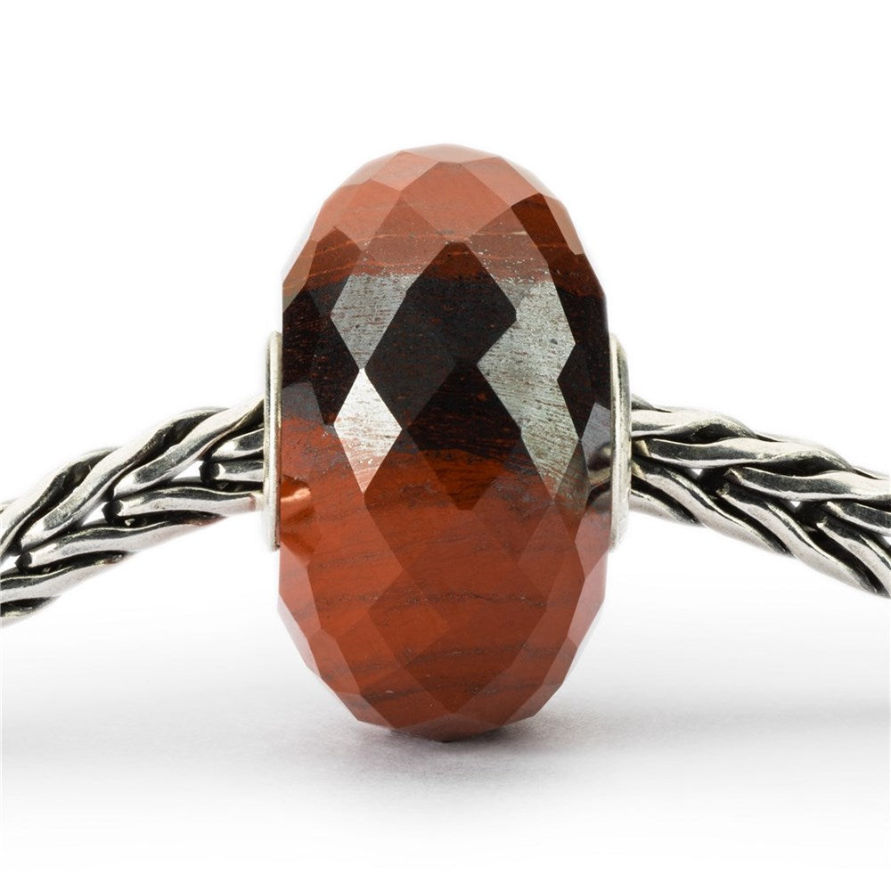 Trollbeads 2021 Black Friday Limited Edition - Red Chalcedony with Hematite Bead
